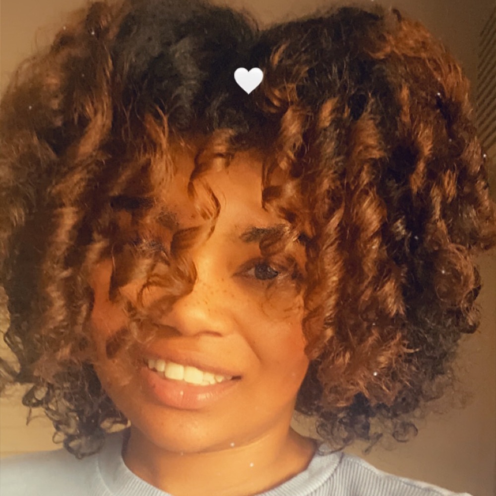 Meet your Posher, Janika